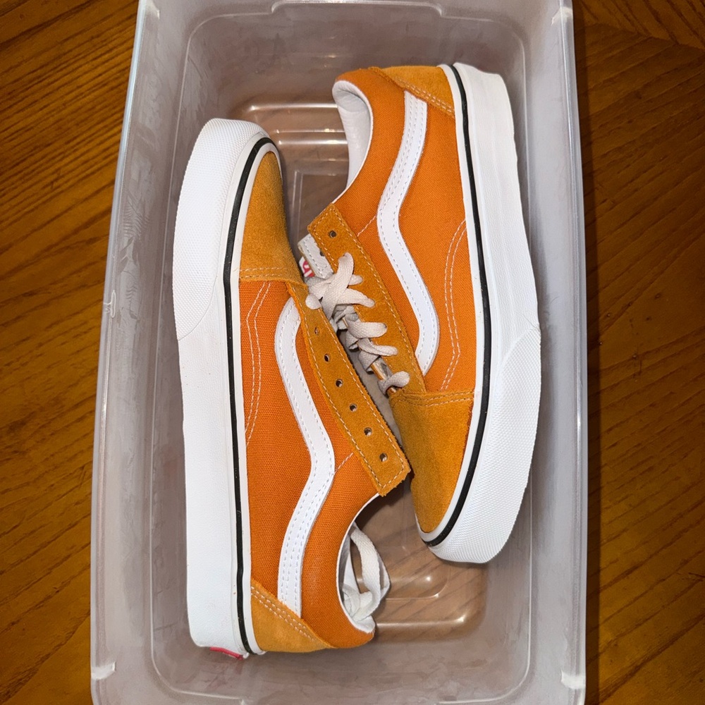 Vans Old Skool Orange Sneakers Women’s 6 Men’s 4.5 New With Tags